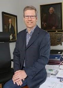 Dr. Stefan Fassbinder